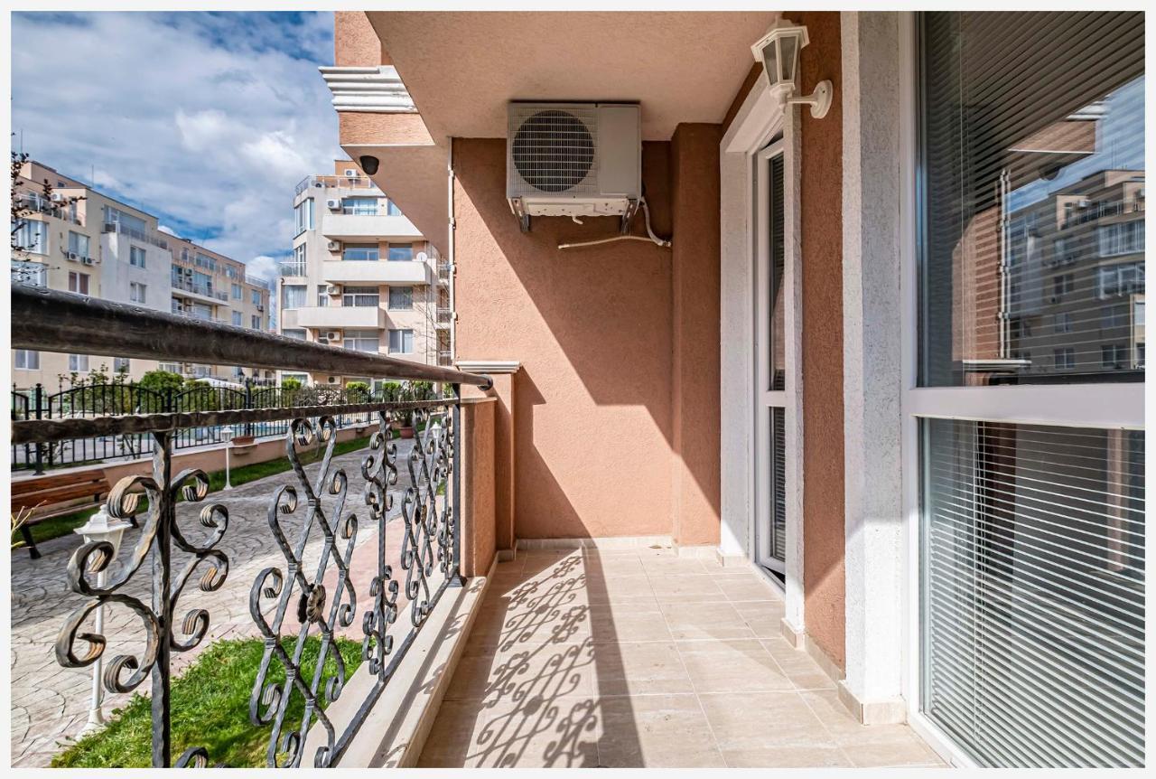 Ferienwohnung Casa Rossa 1 Slantschew brjag Exterior foto